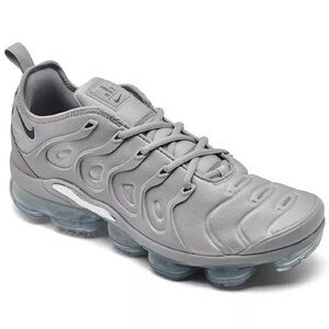 Nike Air Vapormax Plus Wolf Grey Dark Grey 924453-005 Size 10